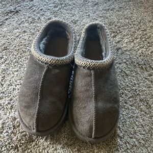 Grey Tasman Uggs
